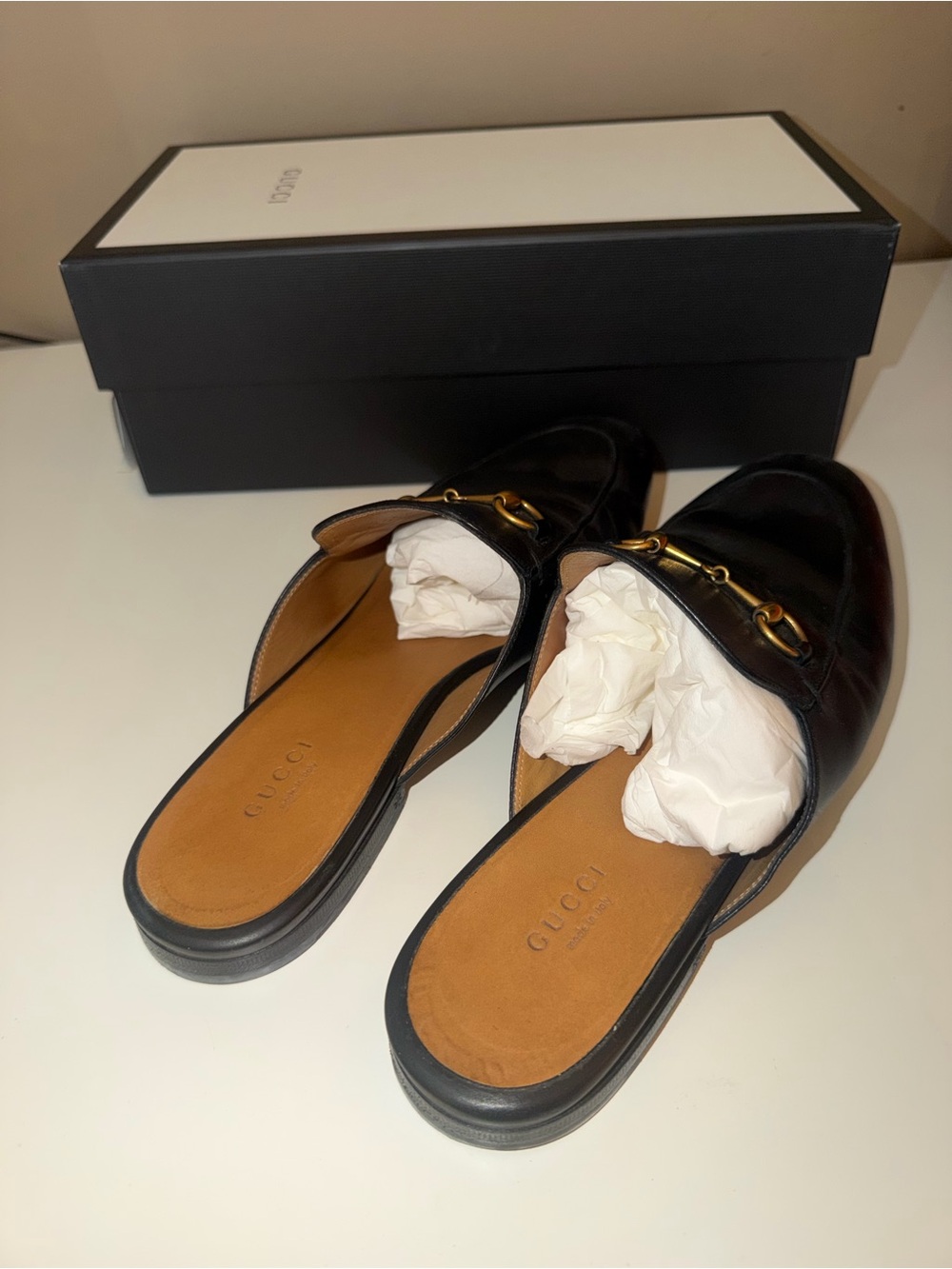 Gucci Black Leather Horsebit Backless Loafers with Gold Hardware - Picture 4 of 6